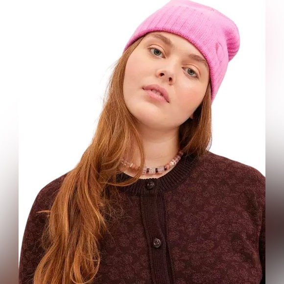 NWT Coach Cashmere Beanie Patent Pink - Picture 3 of 4